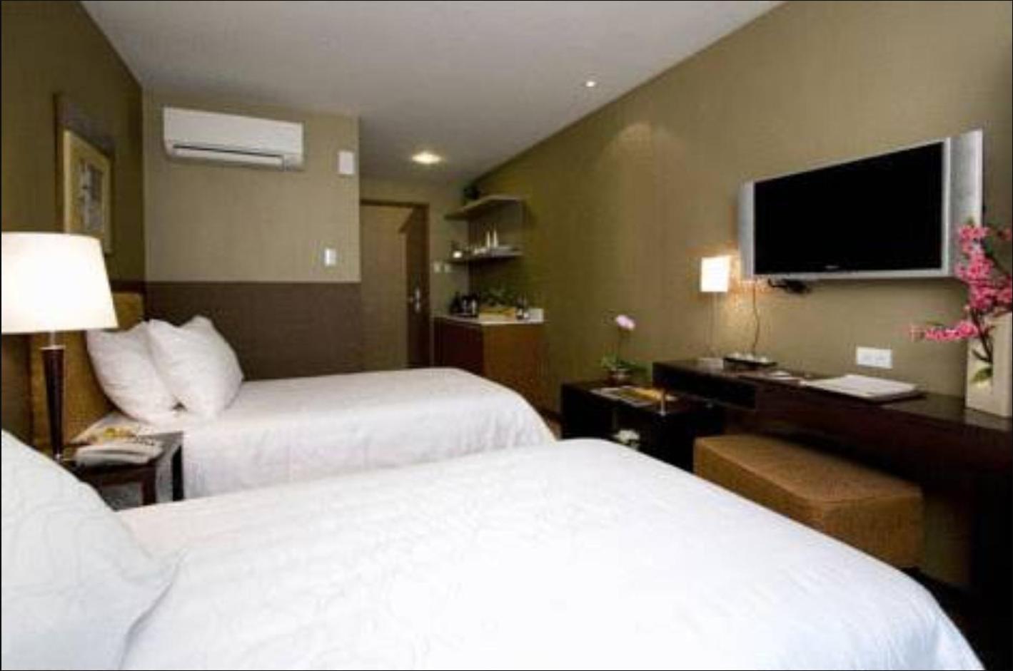 One Tagaytay Place Hotel Suites Official Account Tagaytay City ภายนอก รูปภาพ